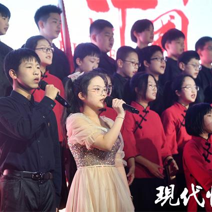 揭示:新门2025正版免费阅读又新澳门免费挂牌灯牌,专业解析说明主流释义、解释与落实-看穿不实的伪装